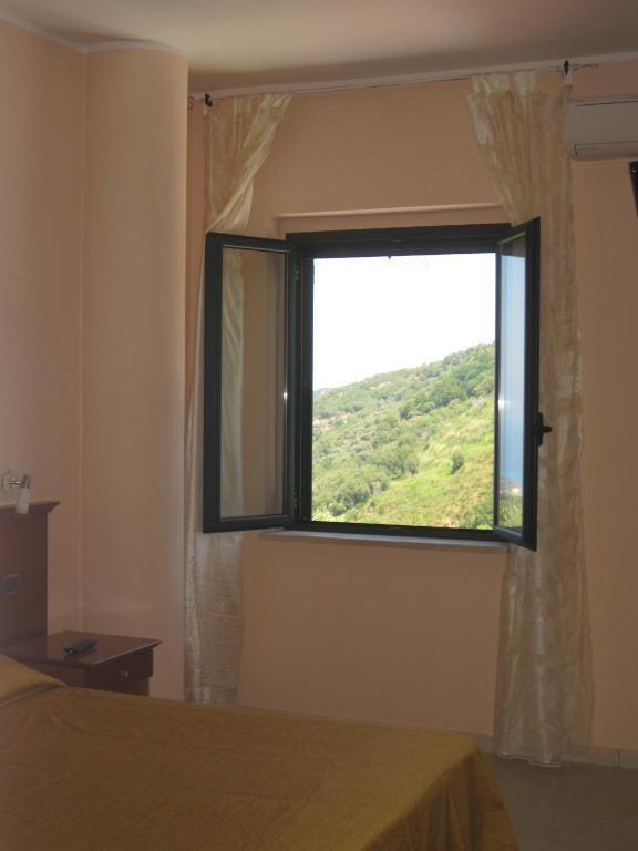 Locanda Adele Parghelia Szoba fotó
